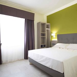 Camera con letto king size