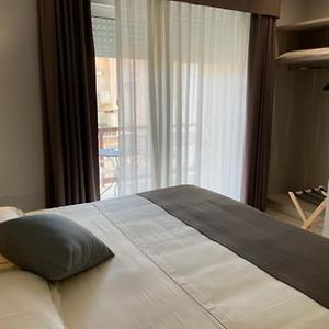 Camera con letto king size